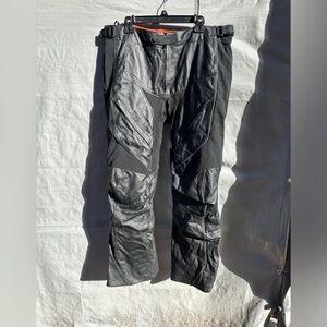 Harley Davidson FXRG Leather Riding Pants Womens 16